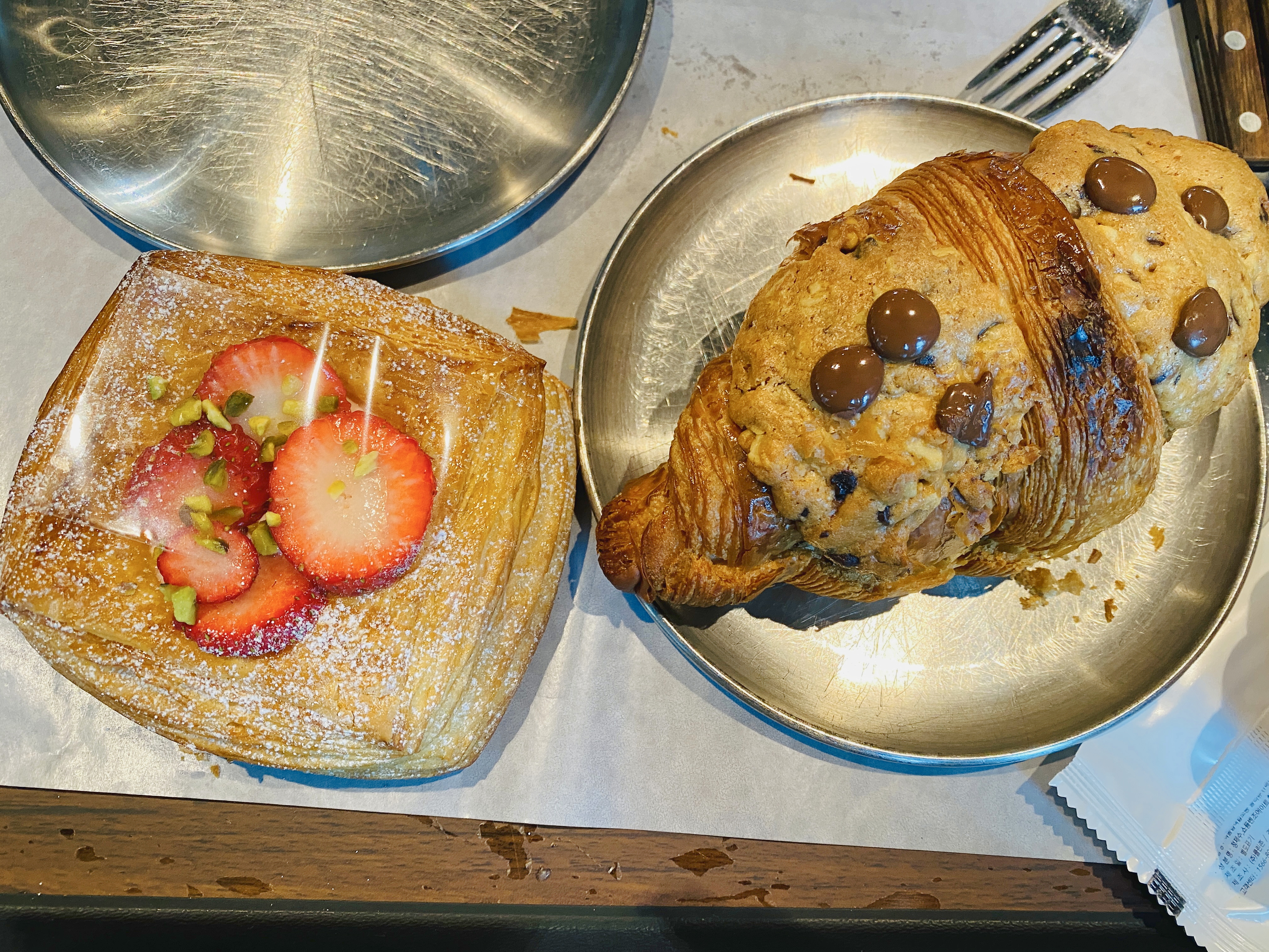 Image #2 from 산하(Amanda Shin)